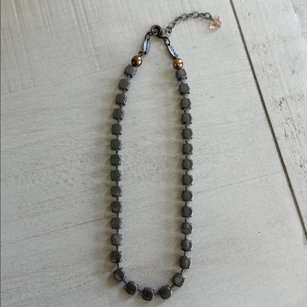 Sabika fun size multicolor choker - Picture 4 of 4